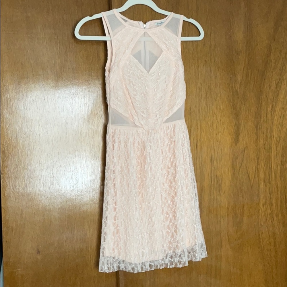 pink dress